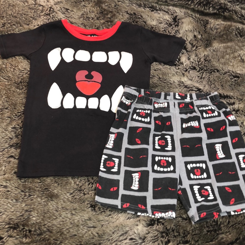 Children’s place shorts pajama set